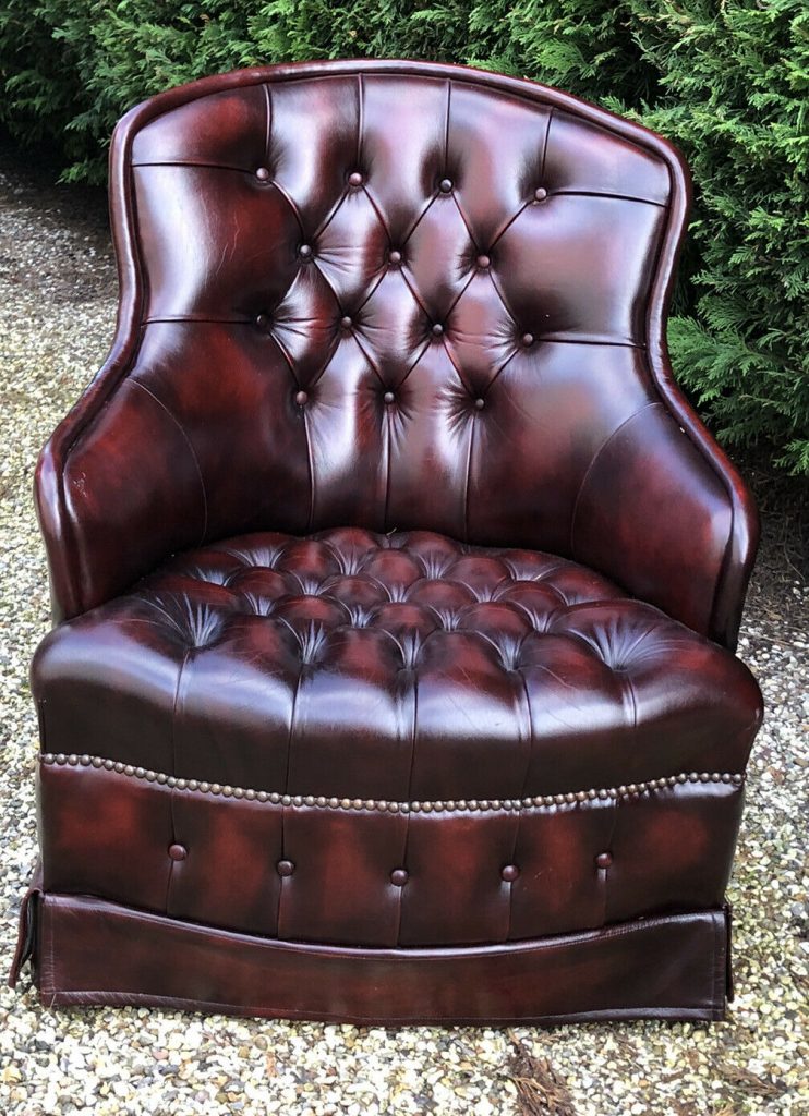 FINE LUXURIOUS ANTIQUE STYLE LEATHER CLUB TUB CHAIR WE DELIVER Water