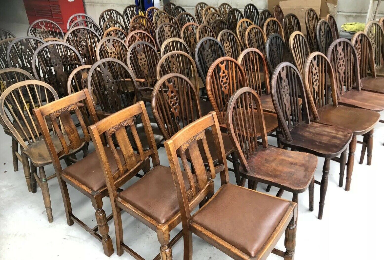 LARGE-COLLECTION-OF-ANTIQUE-STYLE-DINING-CHAIRS-IDEAL-FOR-PUBS-RESTAURANTS-ETC-303703695319-2