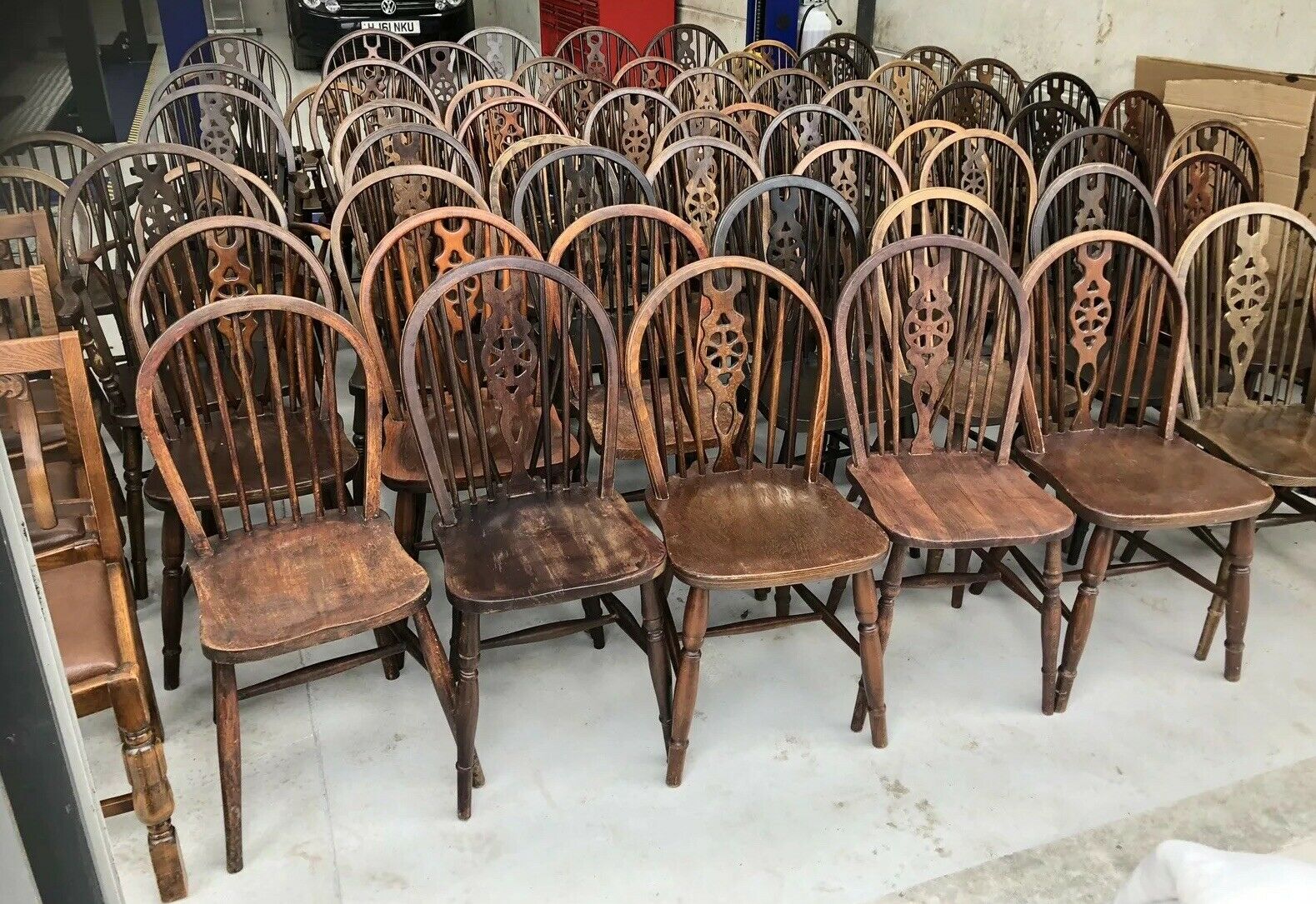 LARGE-COLLECTION-OF-ANTIQUE-STYLE-DINING-CHAIRS-IDEAL-FOR-PUBS-RESTAURANTS-ETC-303703695319